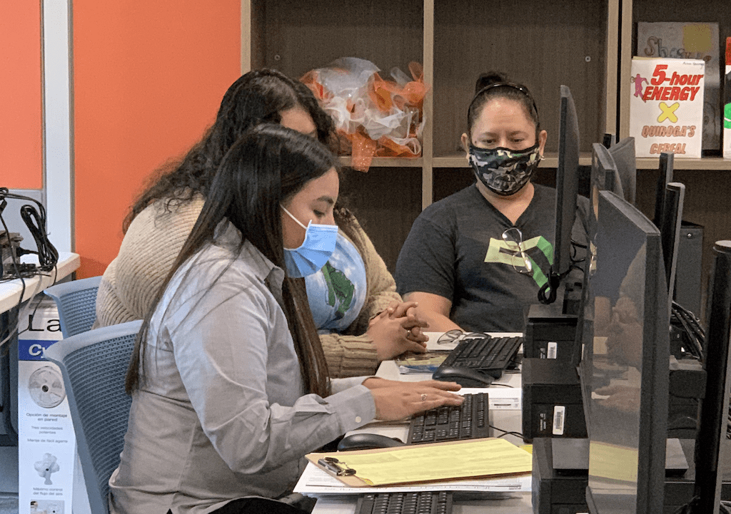 CAST Tech Students Help a Client Prepare their Taxes